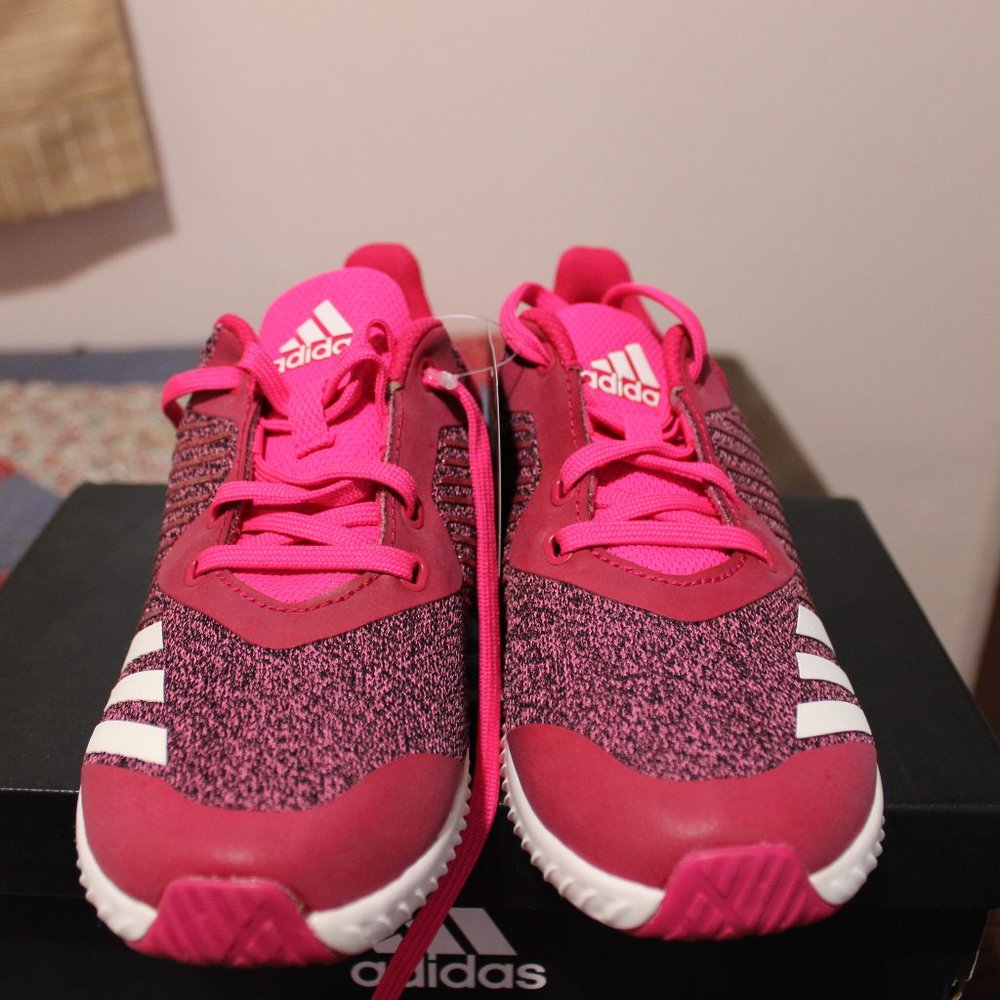 Adidas Unisex Size 1 Sneakers
